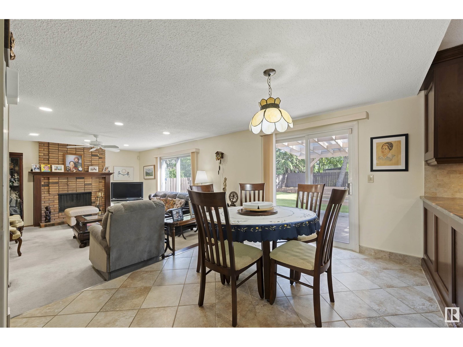 Photo 16 of 2811 125 St Nw, Edmonton AB