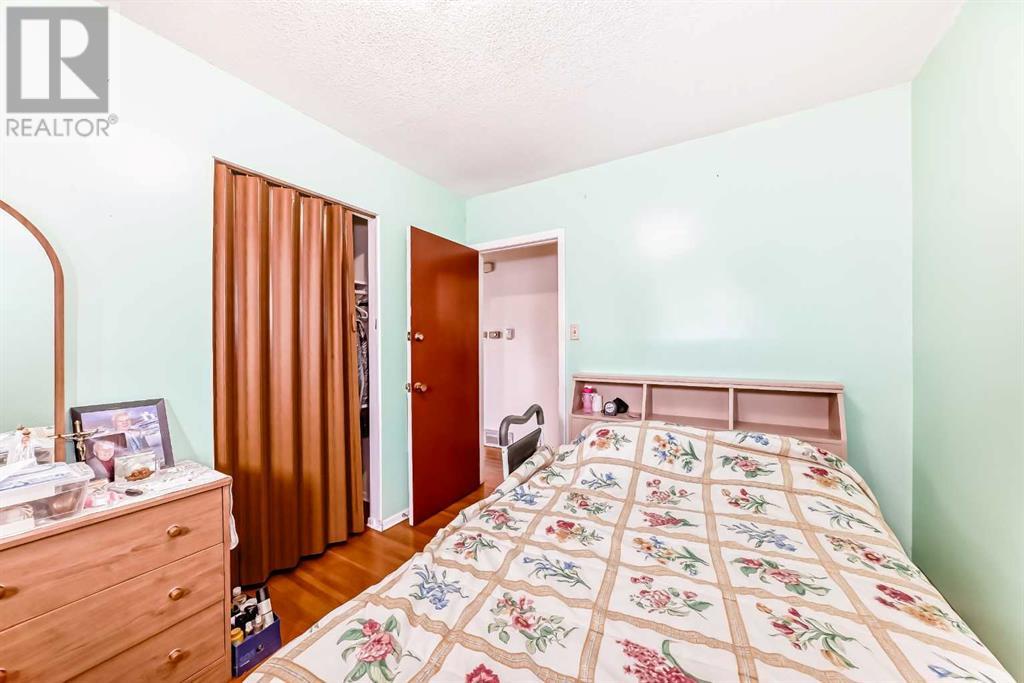 Single Family House Bungalow for Sale in  Avonlea Place SE Acadia Calgary 