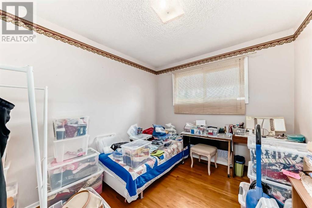 Single Family House Bungalow for Sale in  Avonlea Place SE Acadia Calgary 
