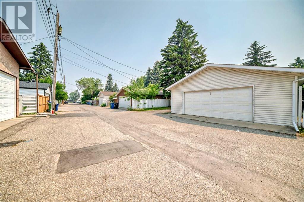 Single Family House Bungalow for Sale in  Avonlea Place SE Acadia Calgary 