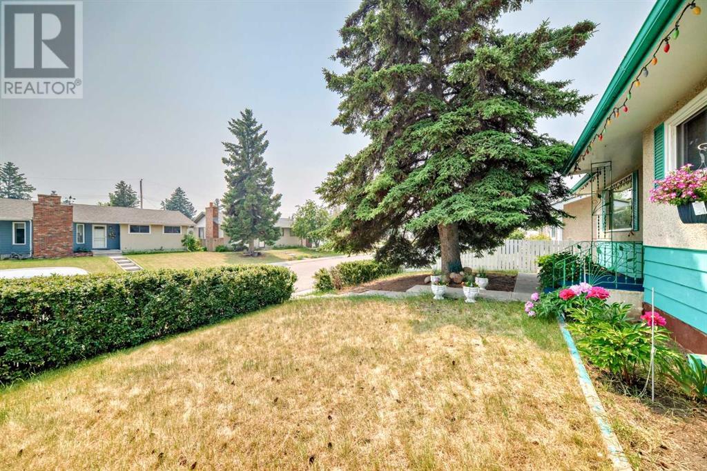 Single Family House Bungalow for Sale in  Avonlea Place SE Acadia Calgary 