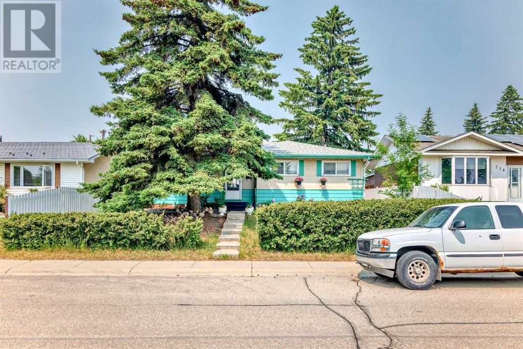 Single Family House Bungalow for Sale in  Avonlea Place SE Acadia Calgary 