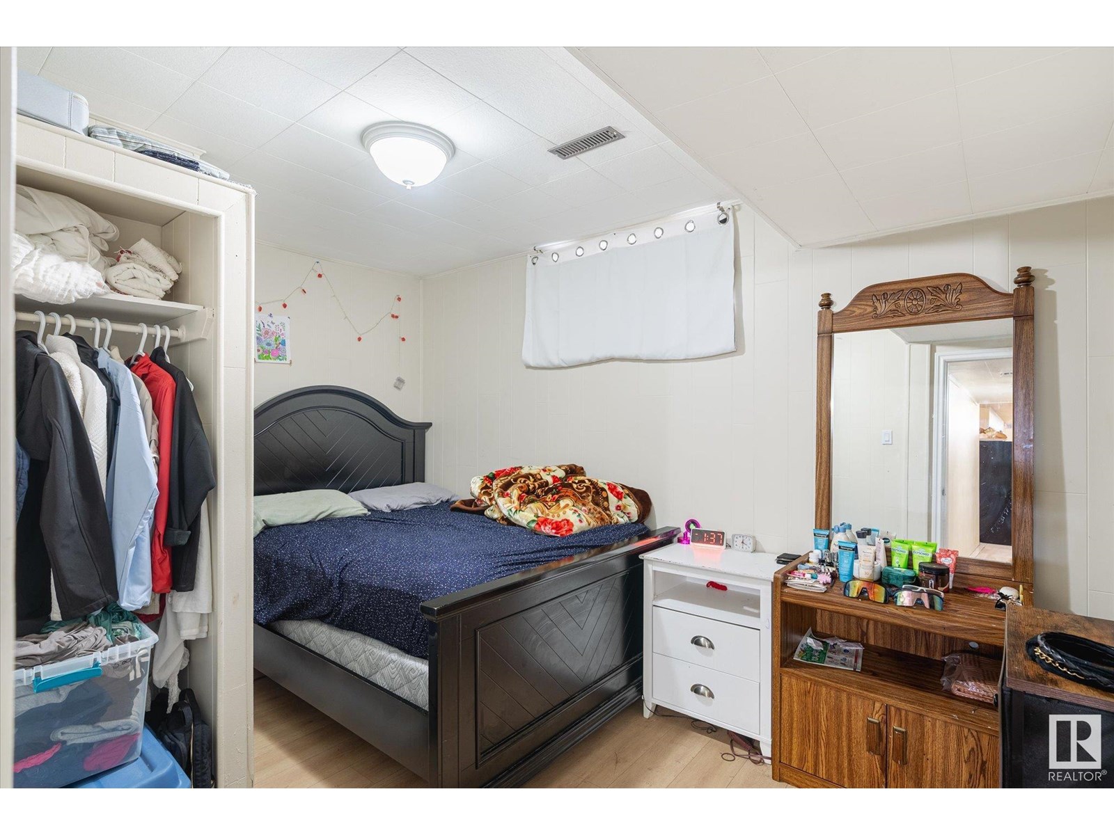 11607 137 AV NW - Image 22