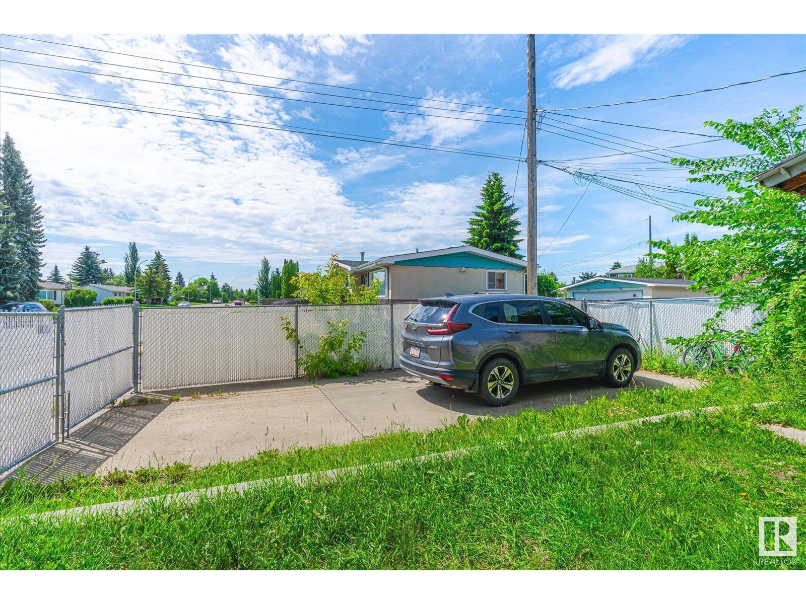 11607 137 AV NW - Image 31