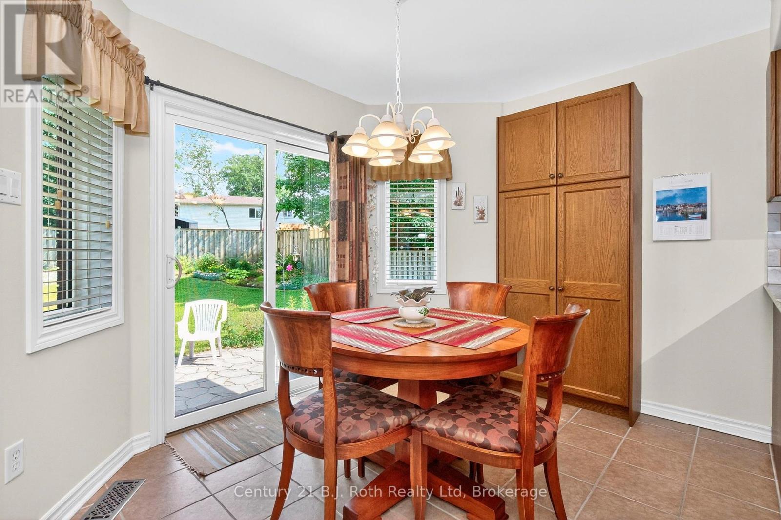 Photo 38 of 997 Whitney Crescent, Midland ON