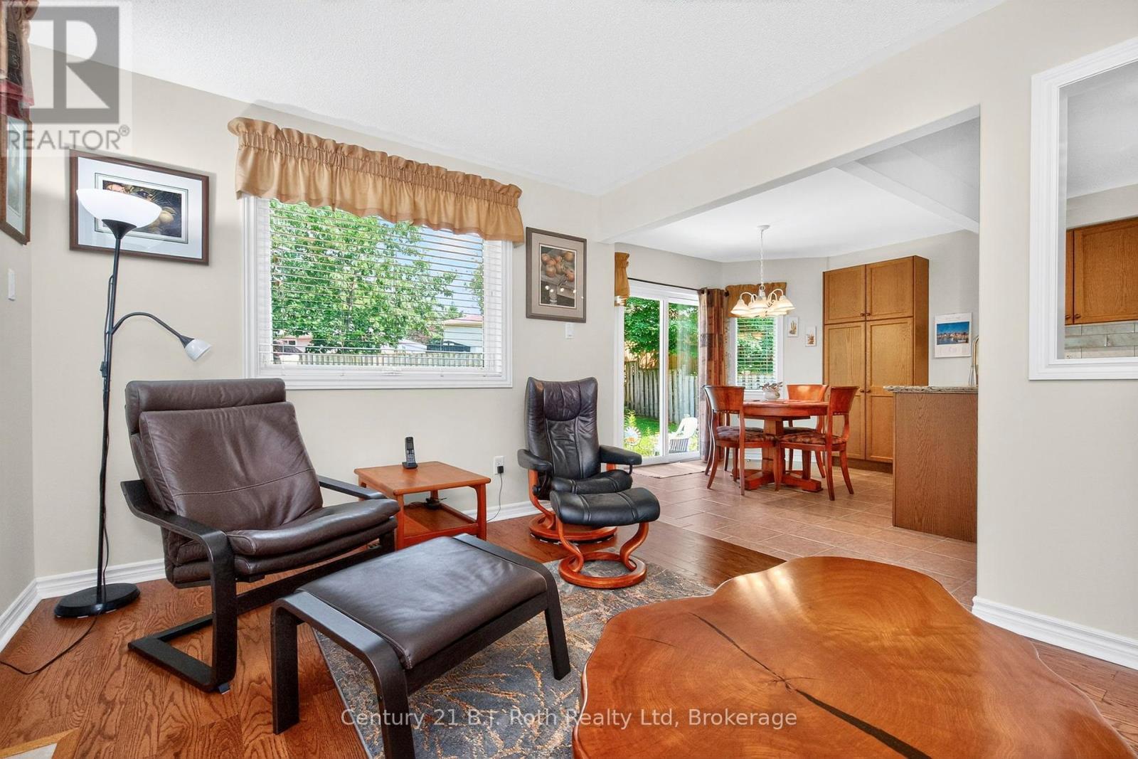 Photo 34 of 997 Whitney Crescent, Midland ON
