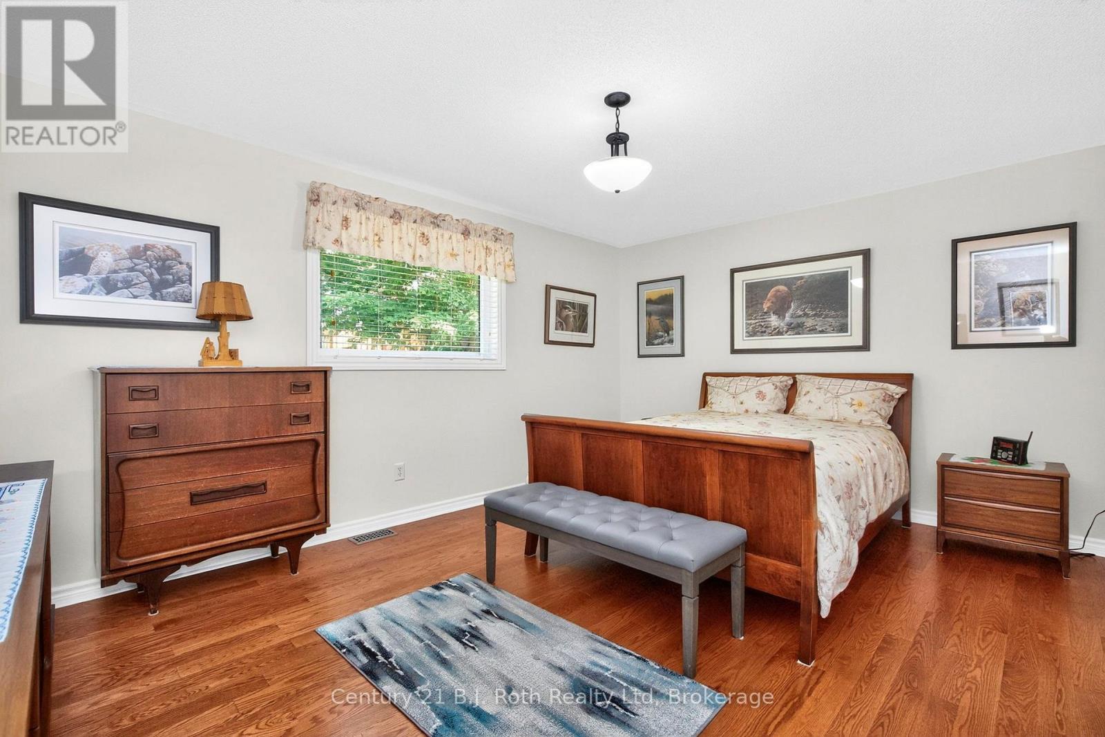 Photo 41 of 997 Whitney Crescent, Midland ON