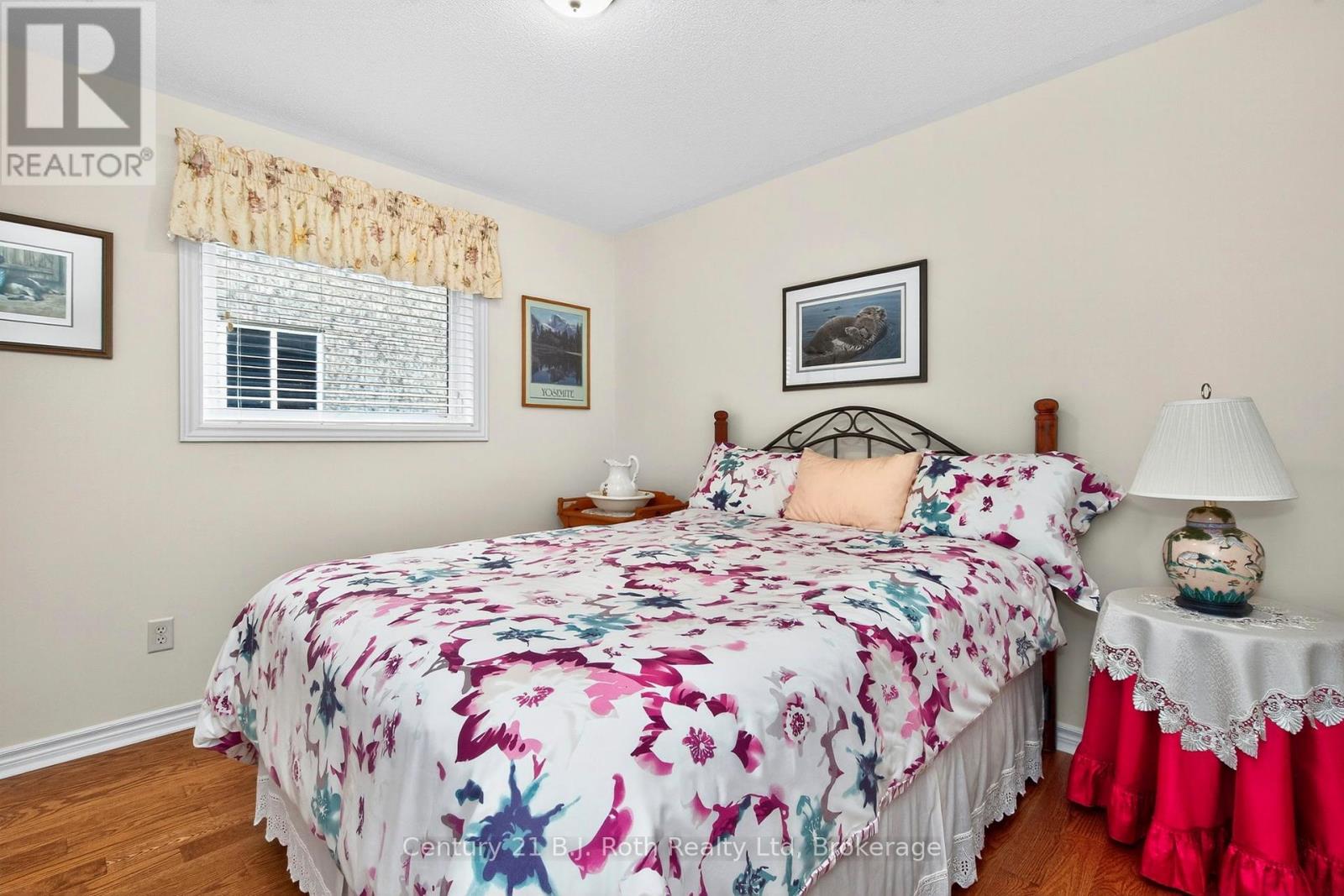 Photo 33 of 997 Whitney Crescent, Midland ON