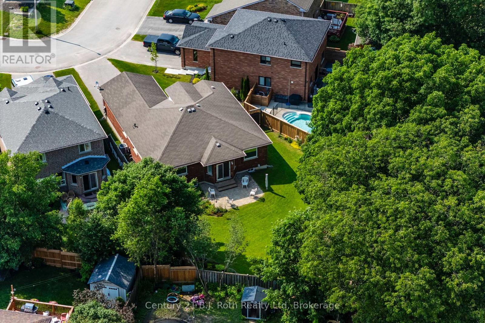 Photo 40 of 997 Whitney Crescent, Midland ON