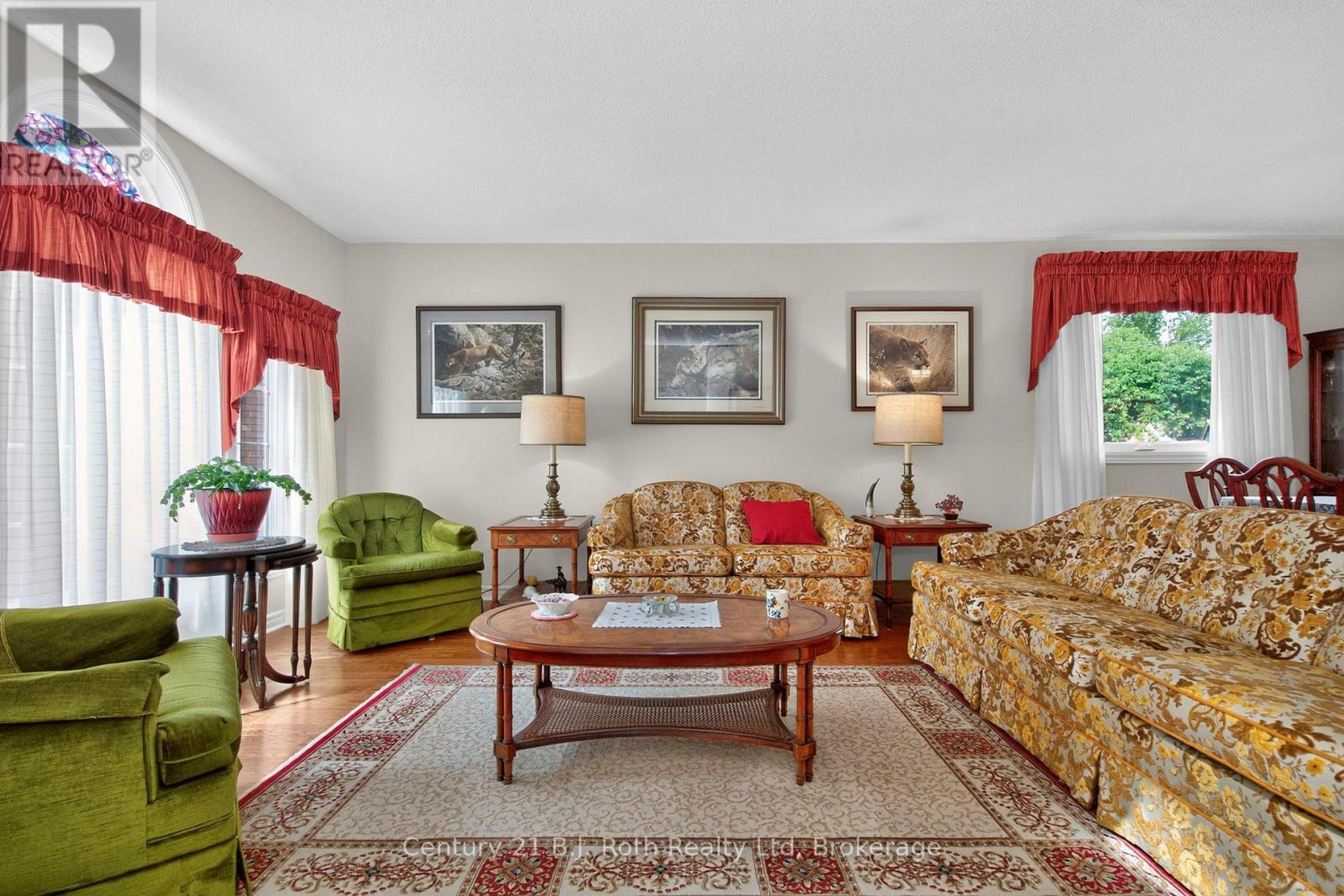 Photo 16 of 997 Whitney Crescent, Midland ON