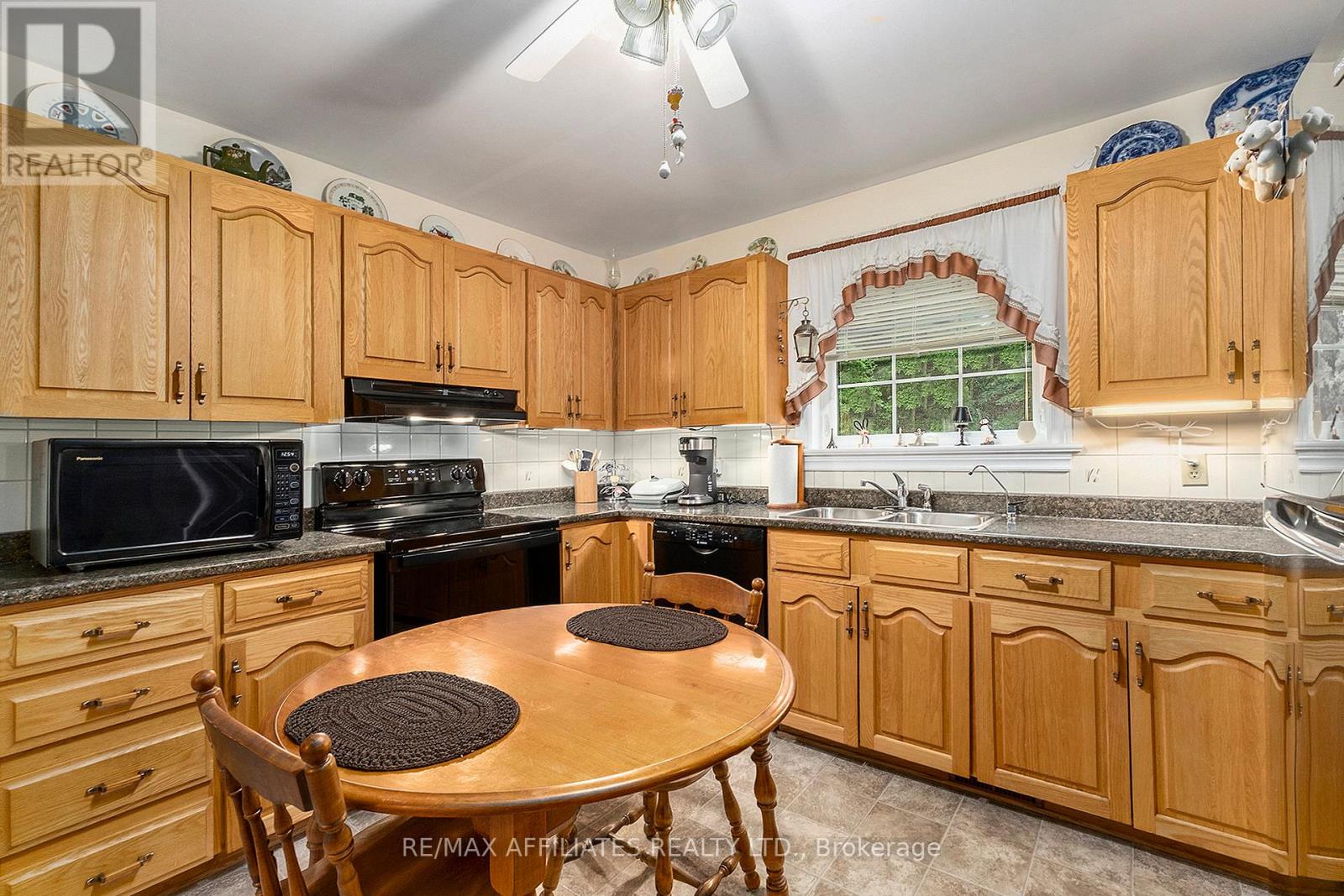 Photo 18 of 249 Bracken Avenue, Drummond North Elmsley ON
