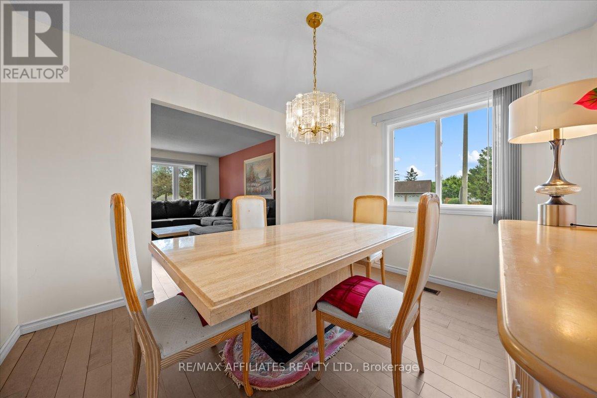 Photo 33 of 1293 Parc Du Village Road, Ottawa ON