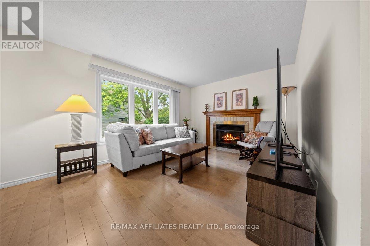 Photo 19 of 1293 Parc Du Village Road, Ottawa ON