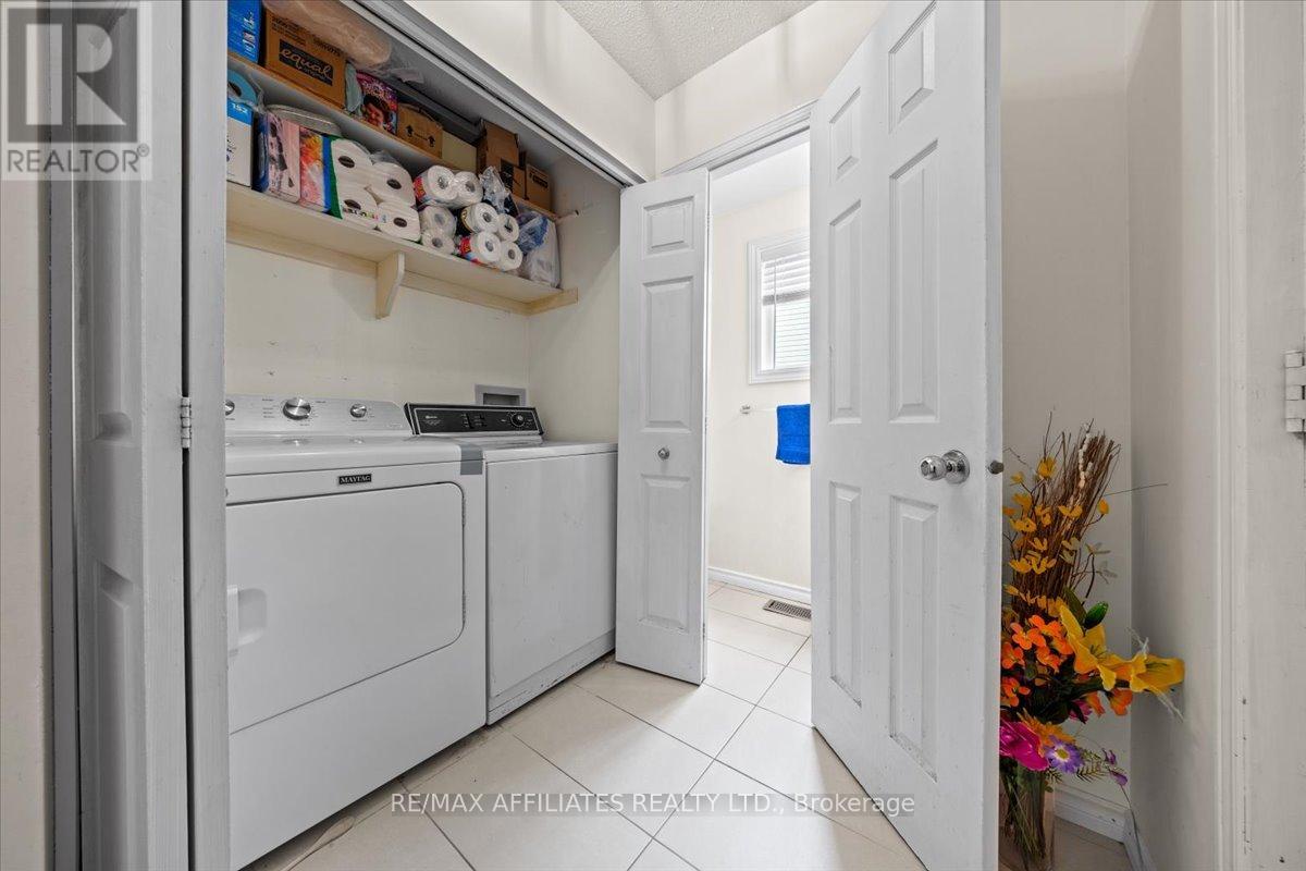 Photo 4 of 1293 Parc Du Village Road, Ottawa ON