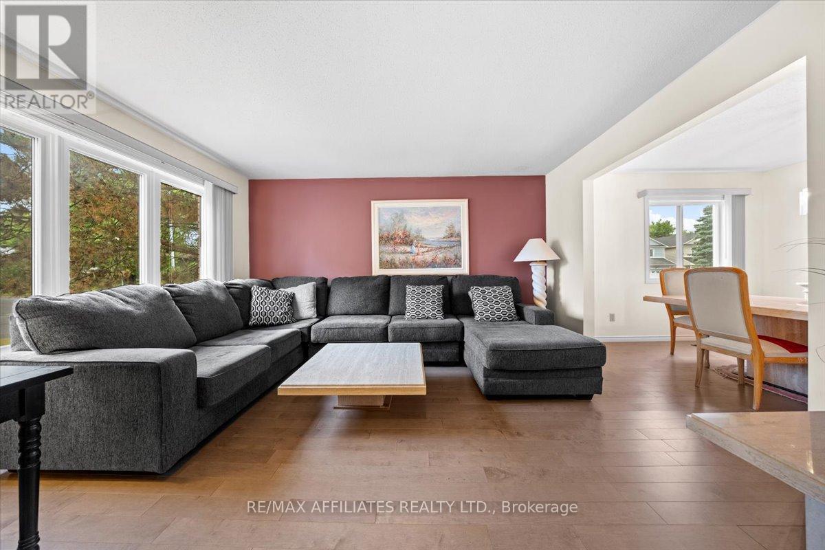 Photo 25 of 1293 Parc Du Village Road, Ottawa ON
