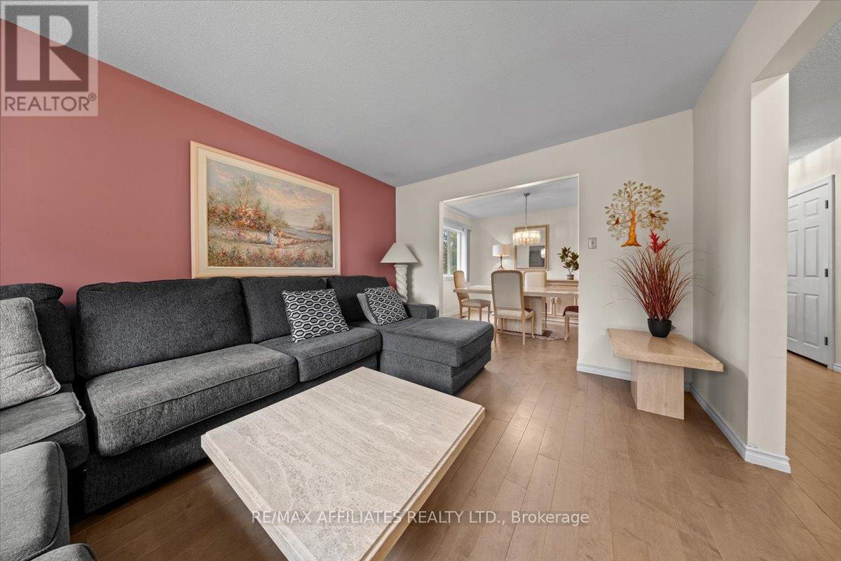 Photo 15 of 1293 Parc Du Village Road, Ottawa ON