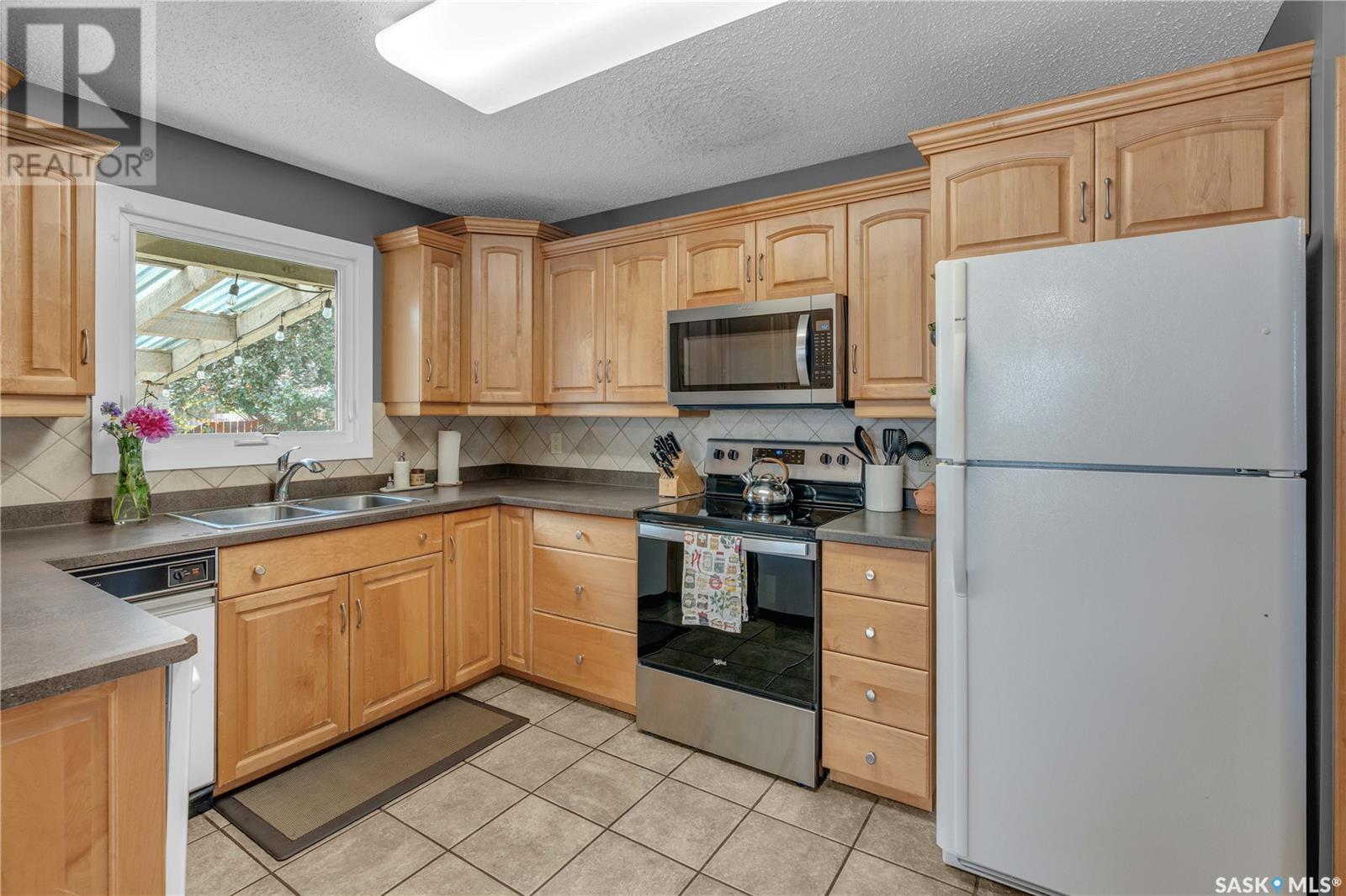 Single Family House Bungalow for Sale in  Sylvian CRESCENT Saskatoon 