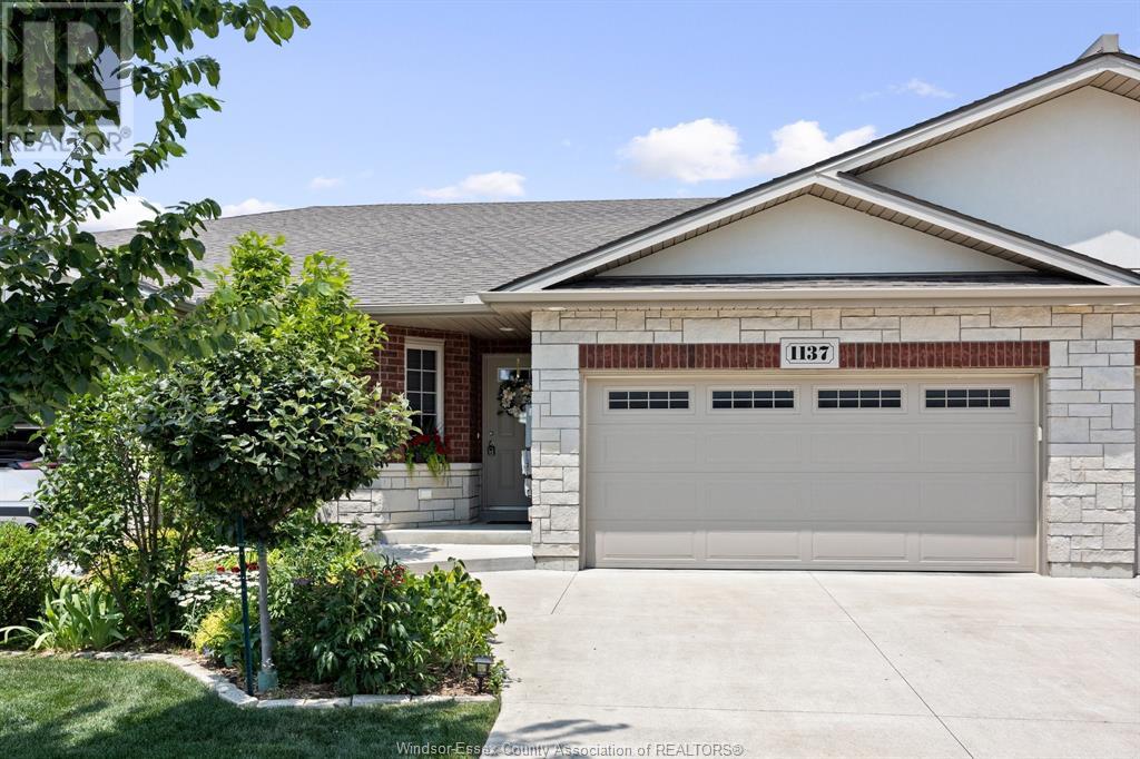 Photo 3 of 1137 Bridalfalls, Windsor ON