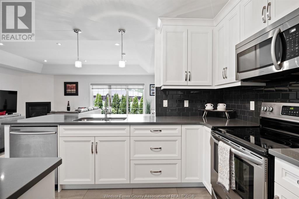 Photo 7 of 1137 Bridalfalls, Windsor ON