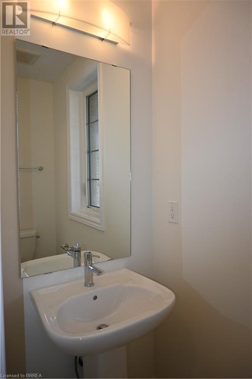 Photo 12 of 1 Bee Crescent, Brantford ON