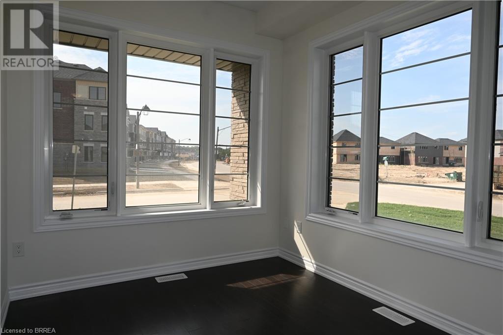 Photo 13 of 1 Bee Crescent, Brantford ON