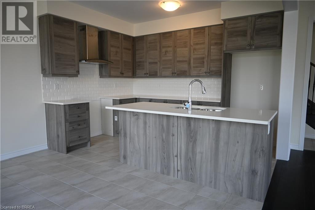 Photo 21 of 1 Bee Crescent, Brantford ON
