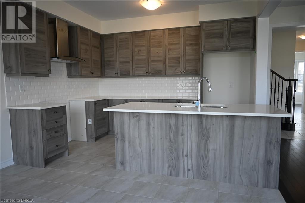 Photo 22 of 1 Bee Crescent, Brantford ON