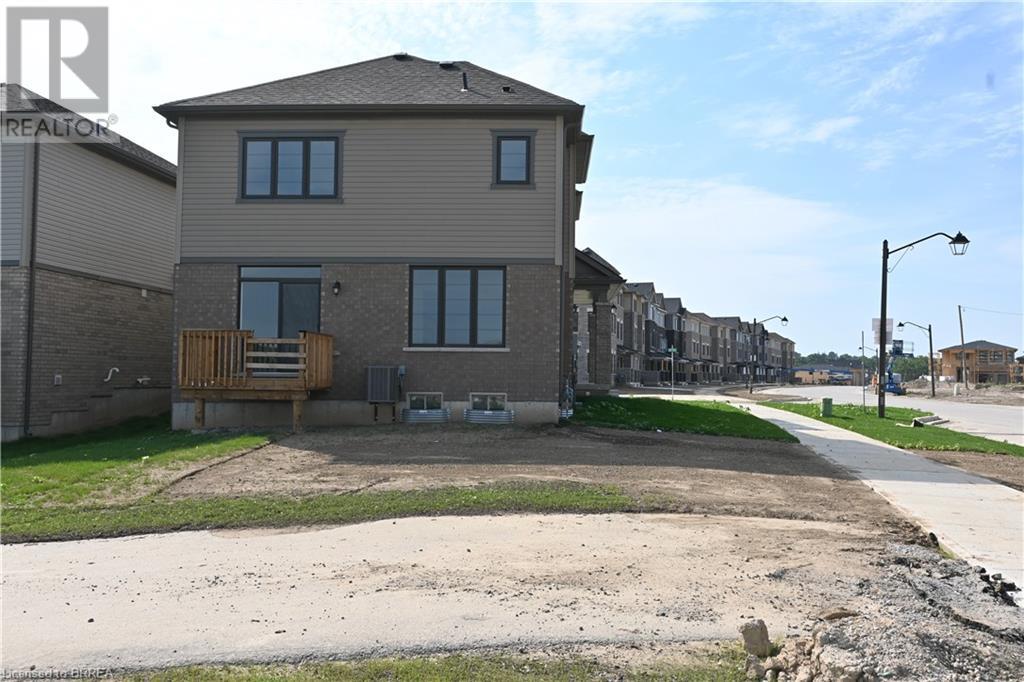 Photo 8 of 1 Bee Crescent, Brantford ON
