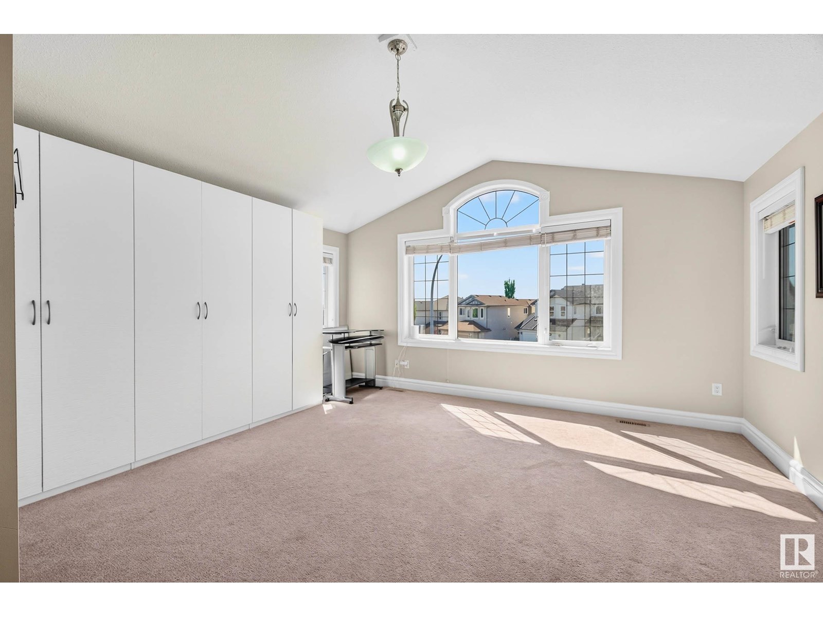 Photo 6 of 4224 157 Av Nw, Edmonton AB