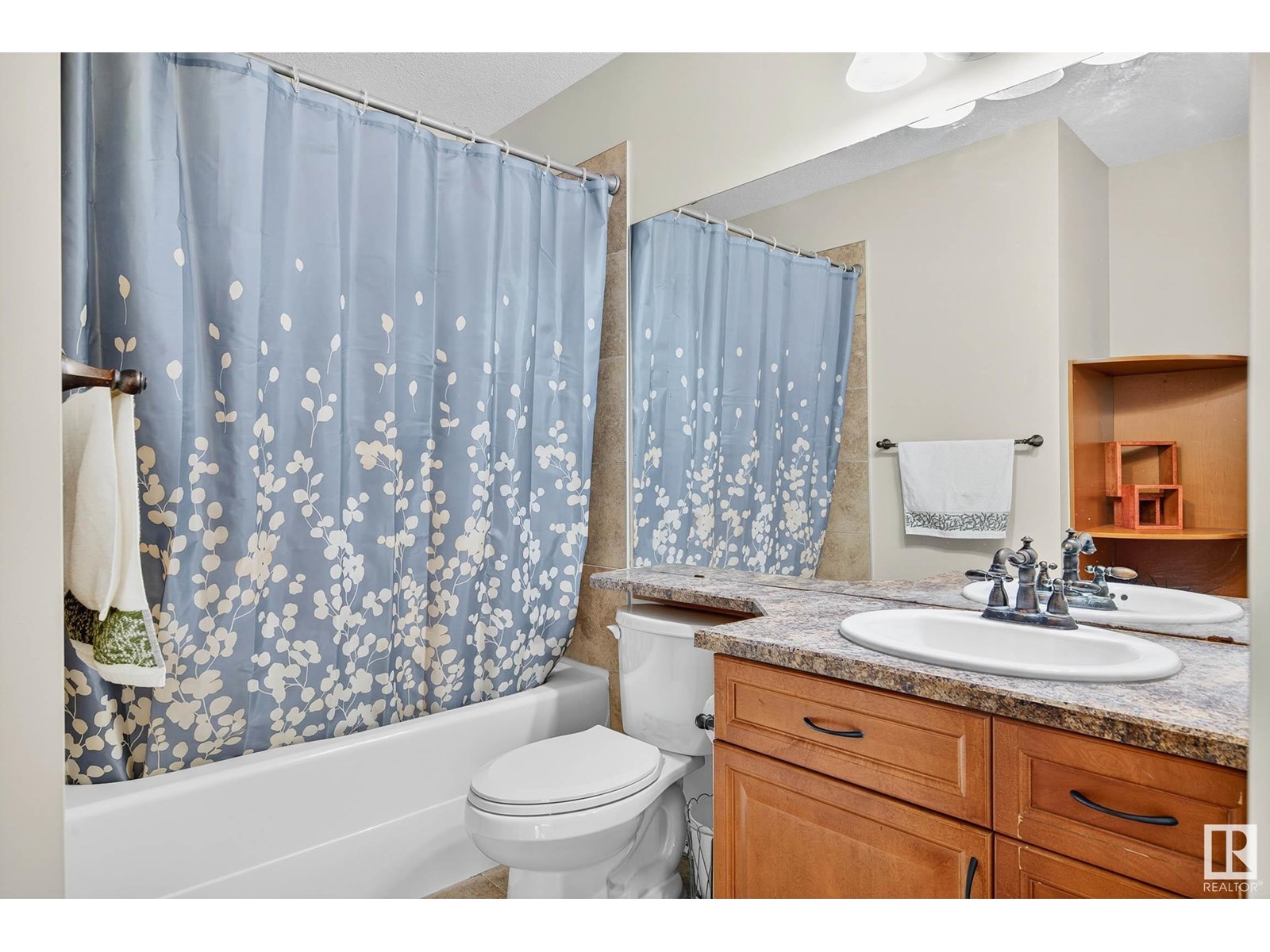 Photo 30 of 4224 157 Av Nw, Edmonton AB