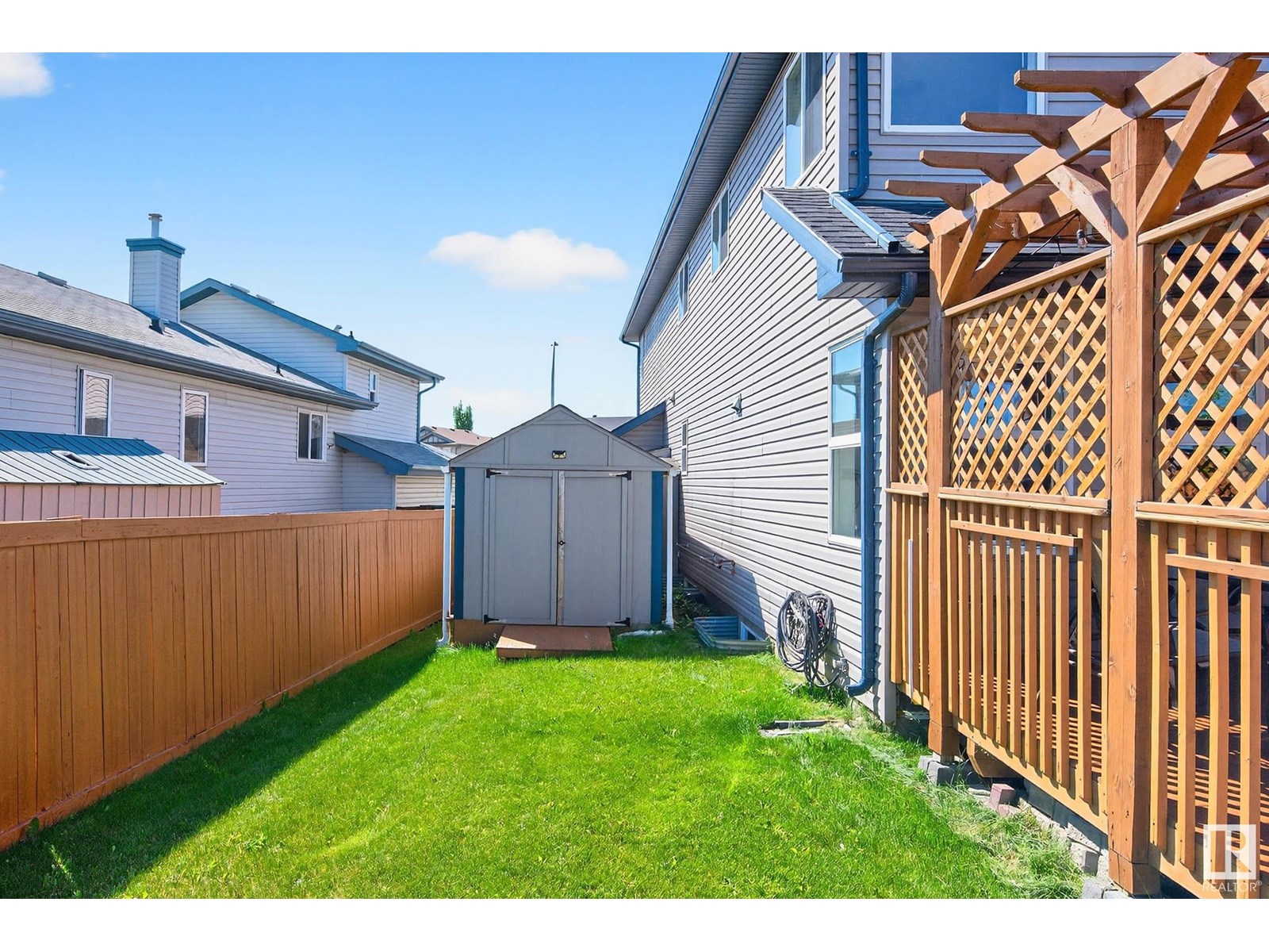 Photo 16 of 4224 157 Av Nw, Edmonton AB