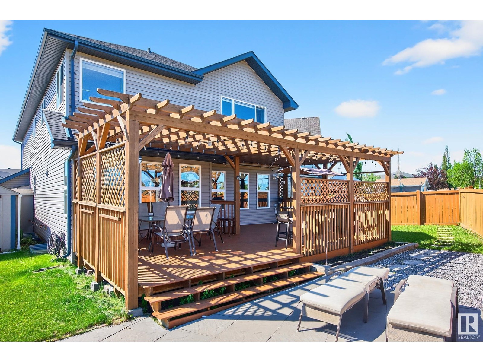 Photo 2 of 4224 157 Av Nw, Edmonton AB