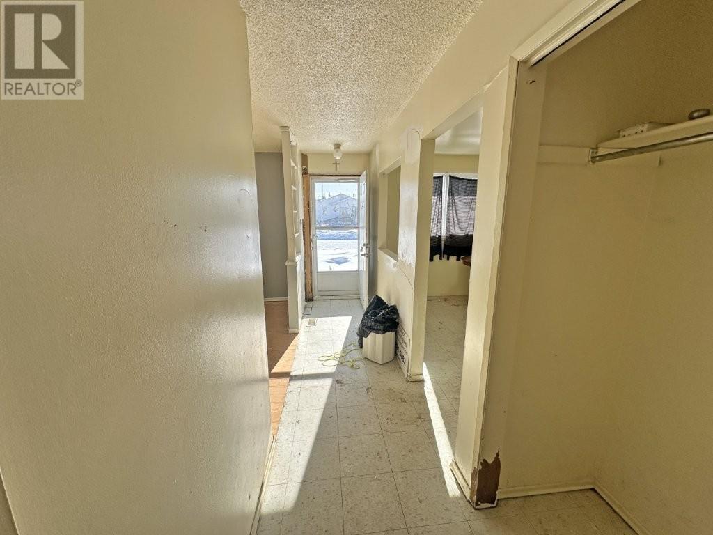 Photo 4 of 124 Highland Crescent, Nakina ON