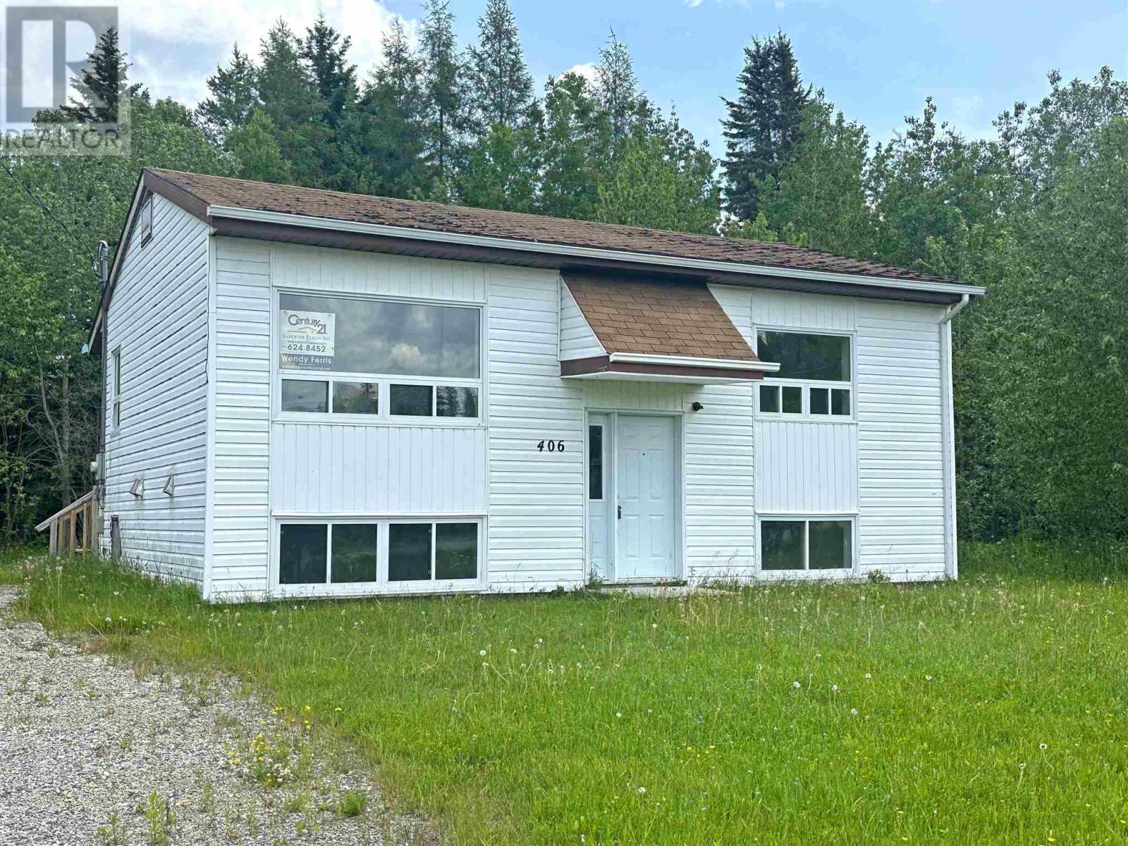 Photo 1 of 406 Mackie Dr, Nakina ON