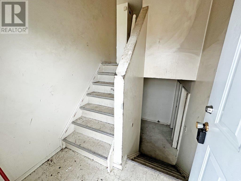 Photo 21 of 406 Mackie Dr, Nakina ON