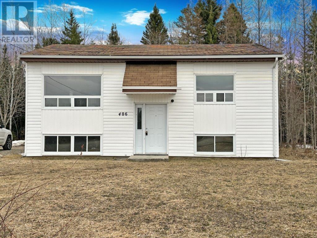 Photo 46 of 406 Mackie Dr, Nakina ON