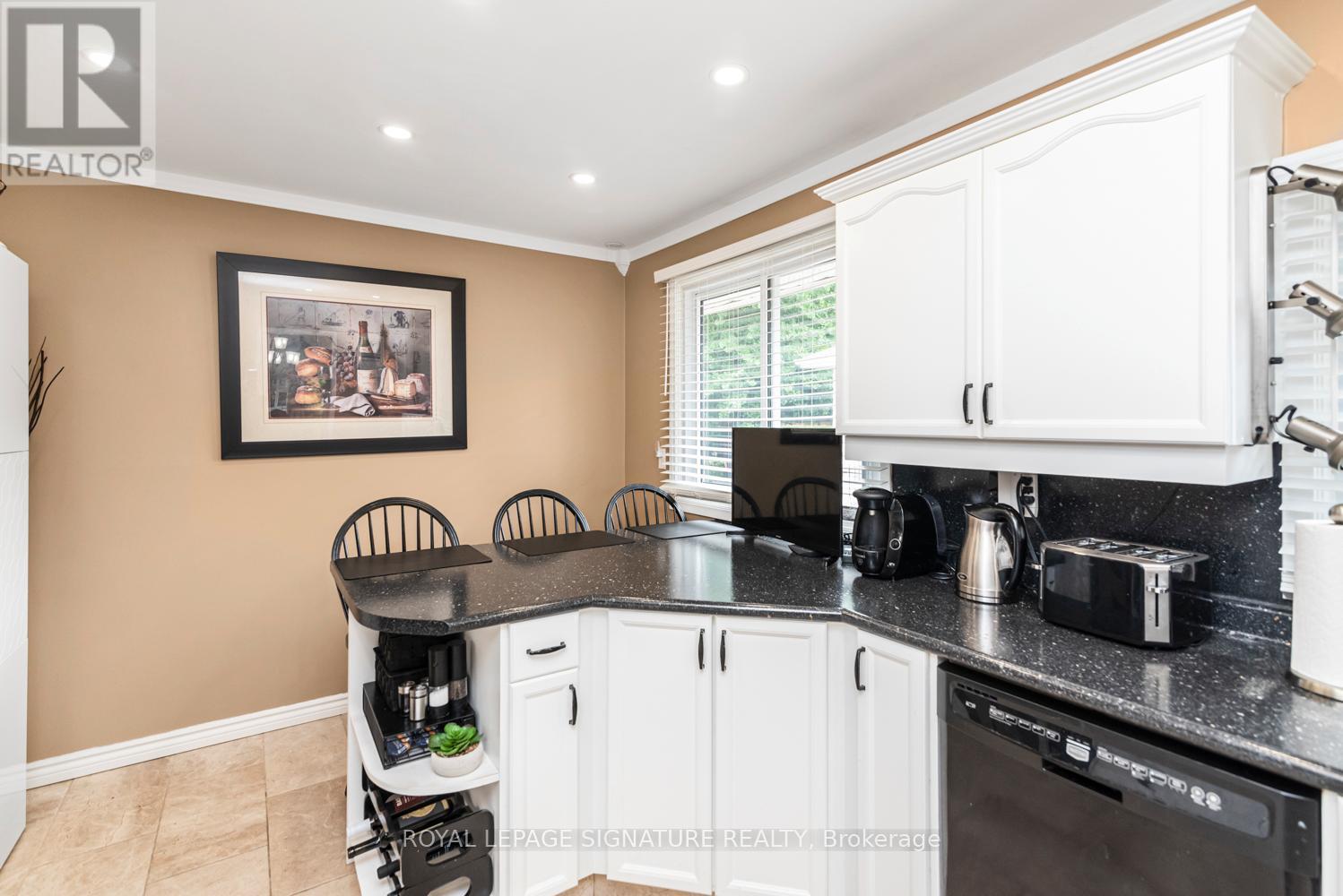 Photo 37 of 55 Hanover Place, Hamilton ON