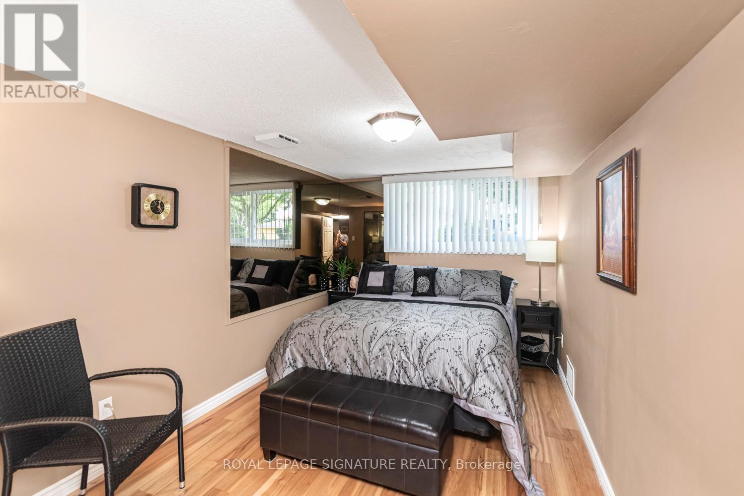 Photo 19 of 55 Hanover Place, Hamilton ON