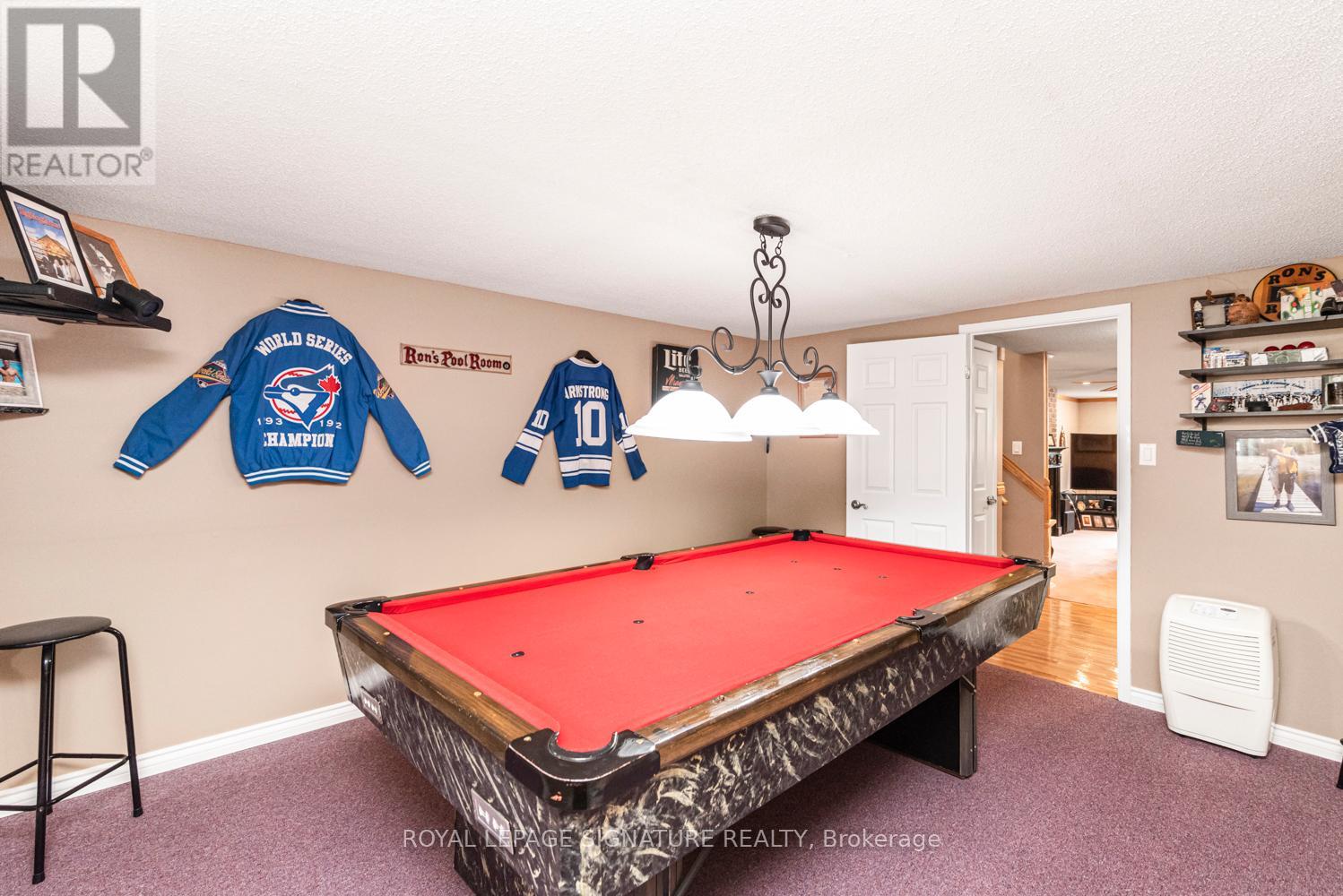 Photo 2 of 55 Hanover Place, Hamilton ON