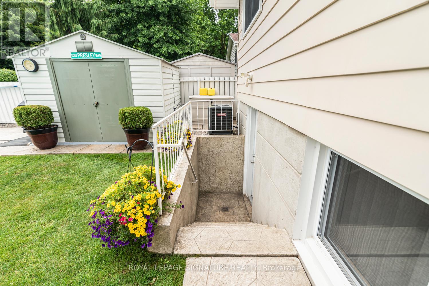 Photo 36 of 55 Hanover Place, Hamilton ON