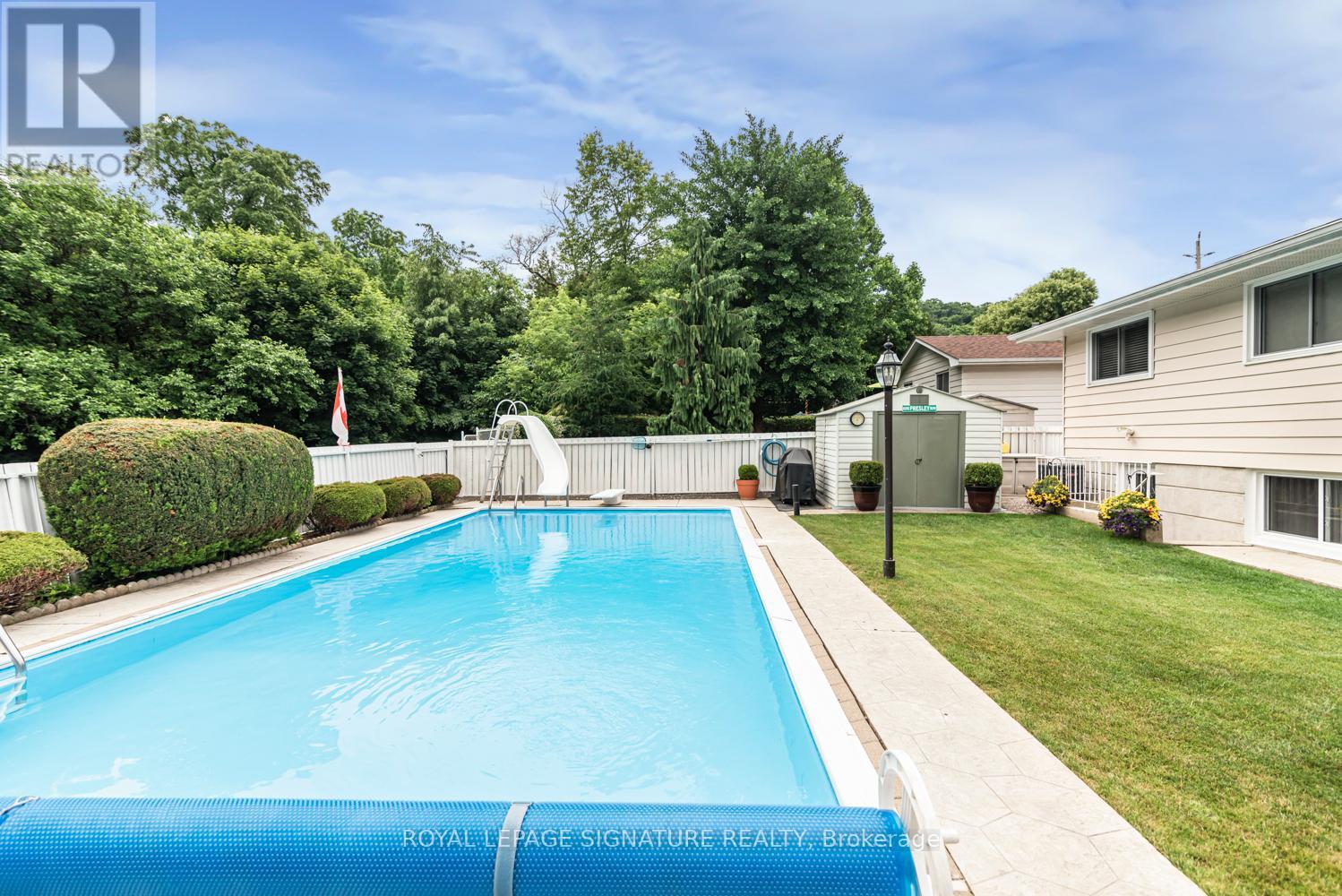 Photo 17 of 55 Hanover Place, Hamilton ON