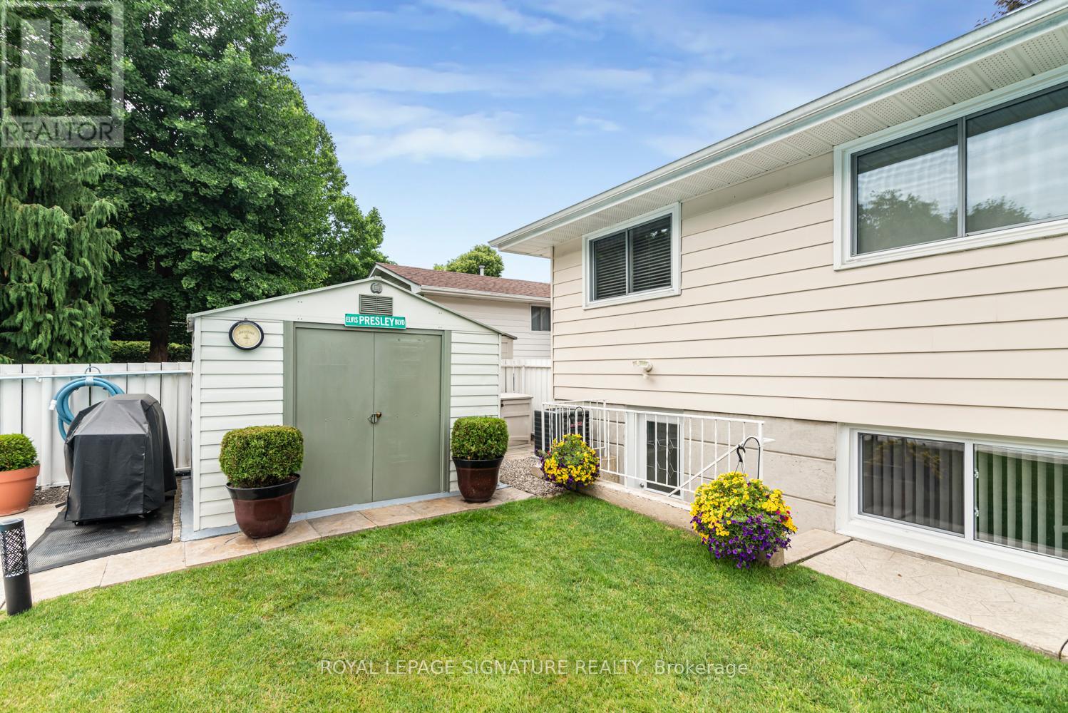 Photo 21 of 55 Hanover Place, Hamilton ON