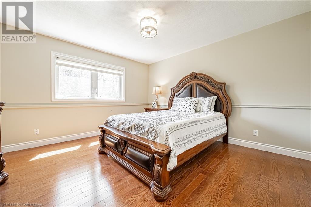 Photo 19 of 6 Iris Court, Carlisle ON