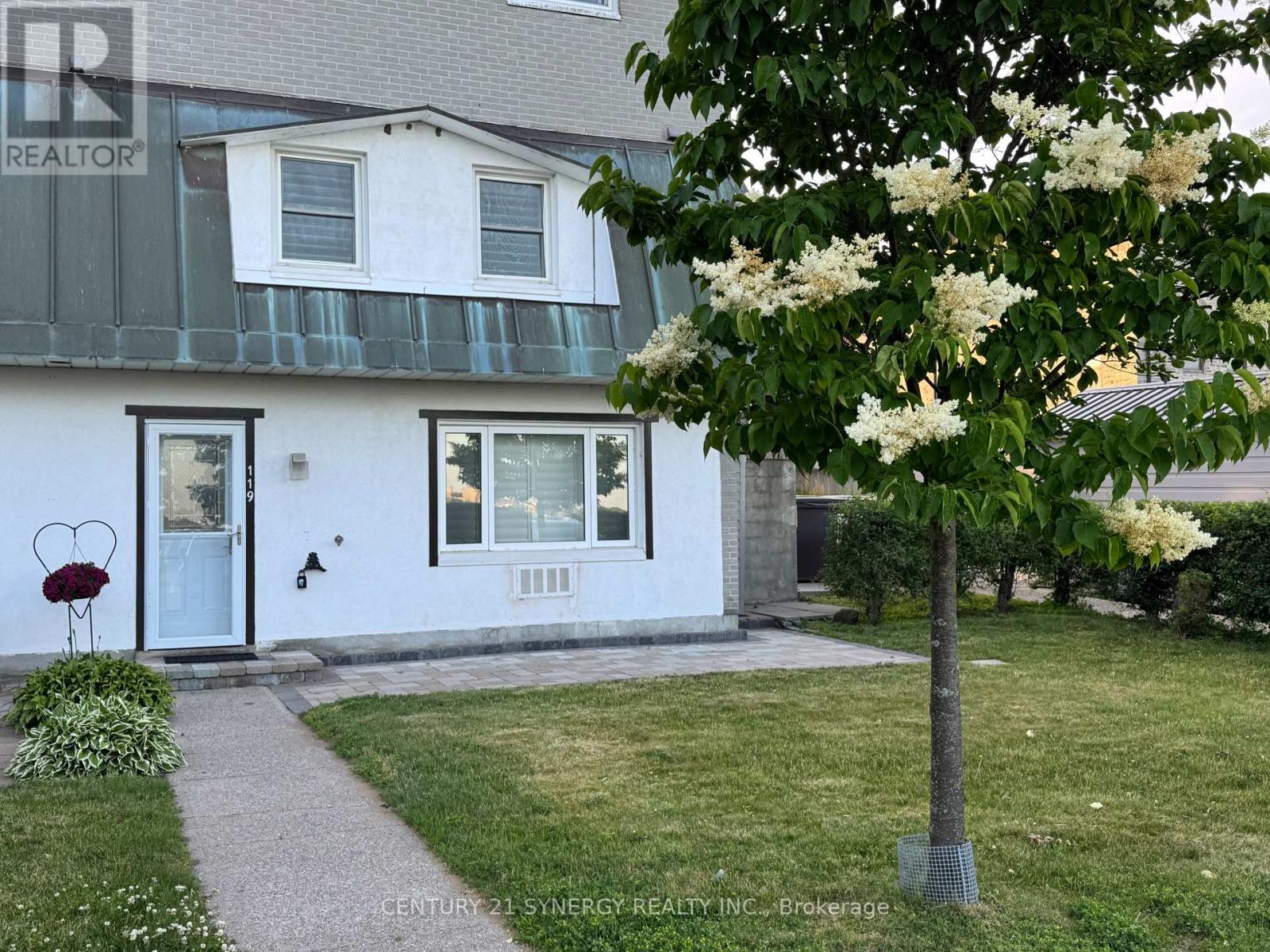 Photo 2 of 119 235 Water Street, Prescott ON