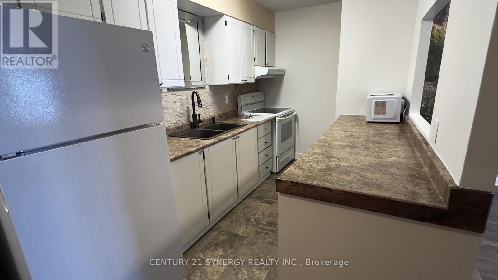 Photo 9 of 119 235 Water Street, Prescott ON