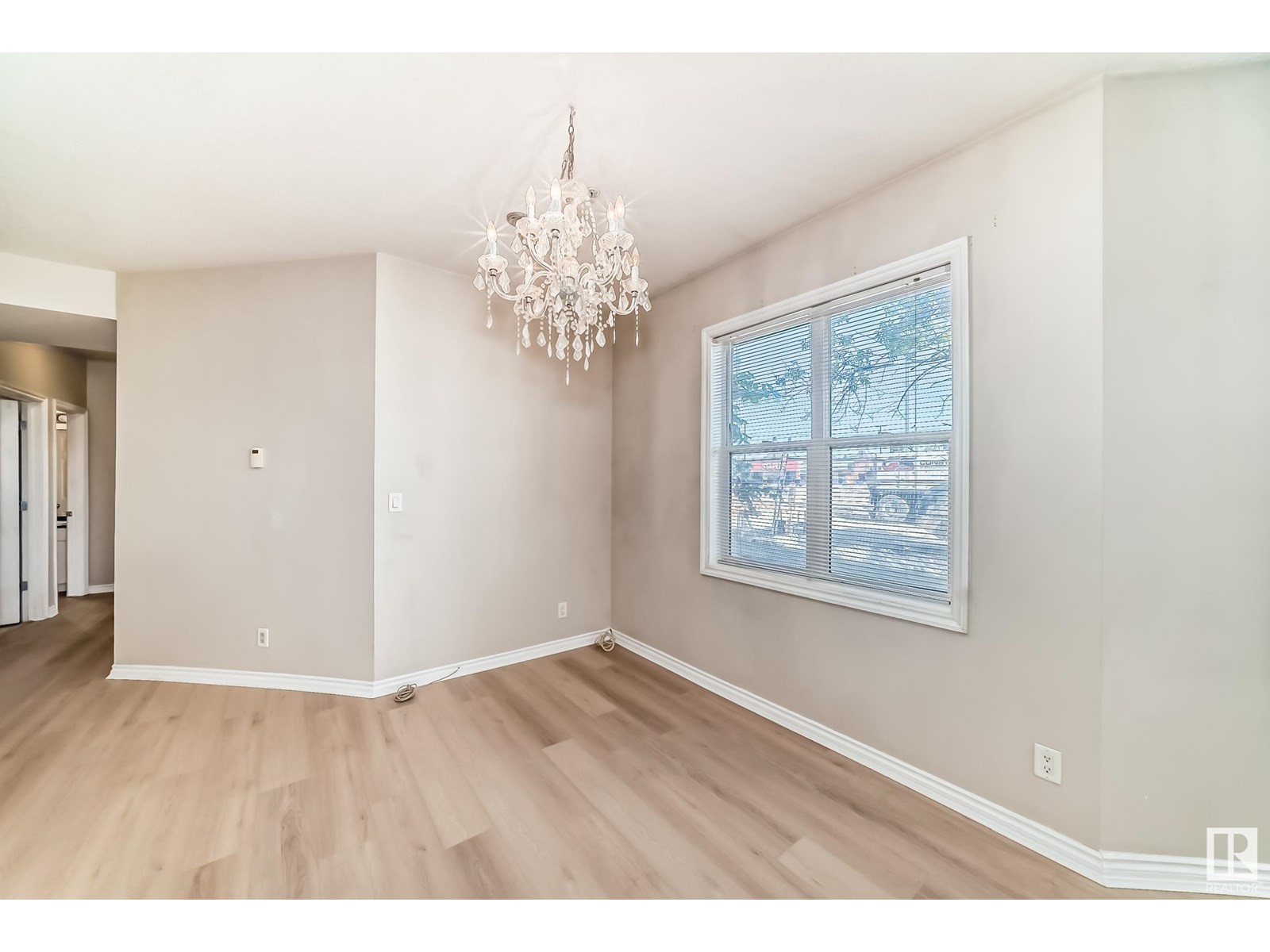 Photo 34 of 101 10346 117 St Nw, Edmonton AB