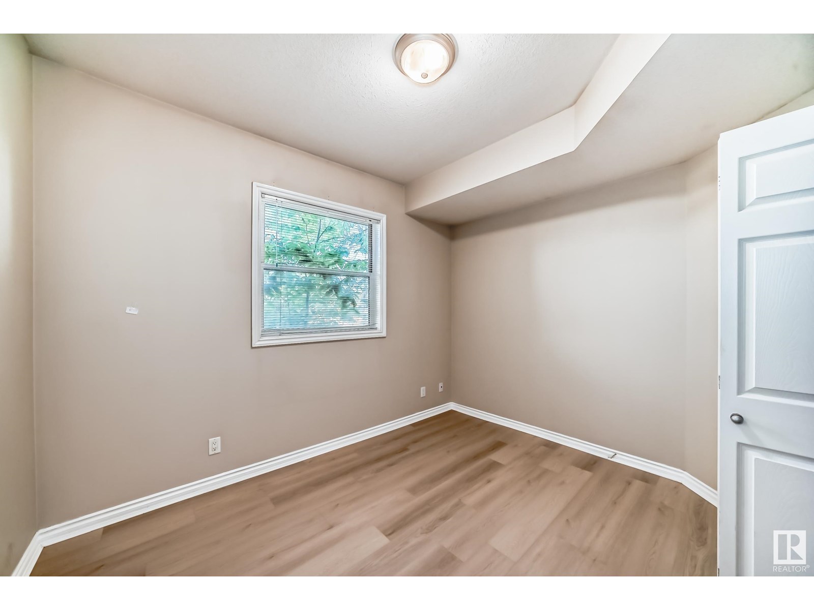 Photo 15 of 101 10346 117 St Nw, Edmonton AB