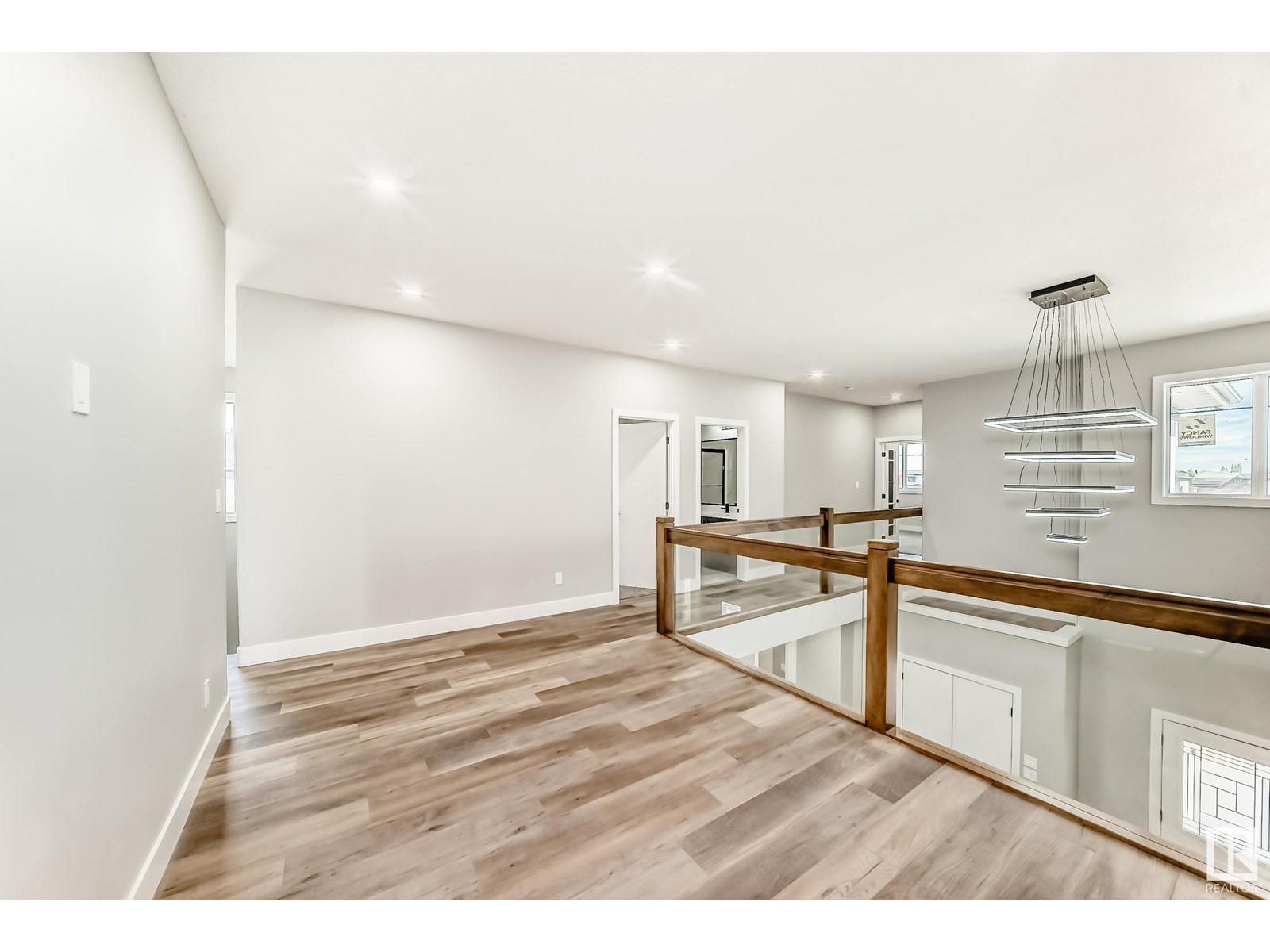 Photo 54 of 128 Edgewater Ci, Leduc AB