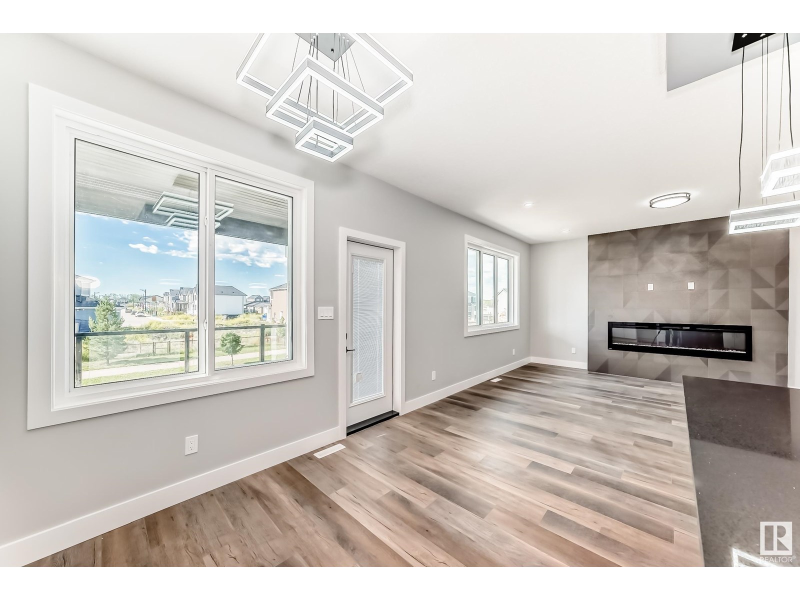 Photo 61 of 128 Edgewater Ci, Leduc AB