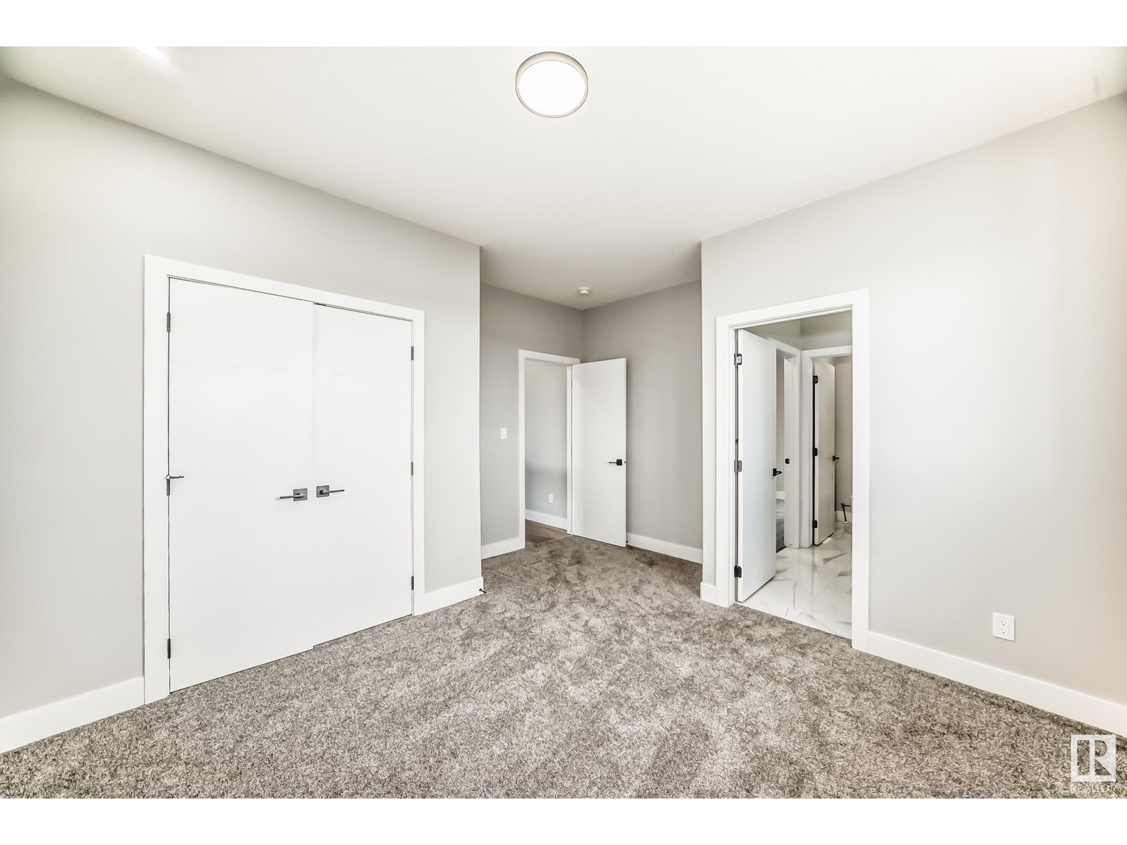 Photo 59 of 128 Edgewater Ci, Leduc AB